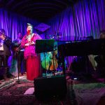 Cenario Recebe Raara Contando Billie Holliday 0269