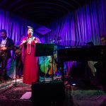 Cenario Recebe Raara Contando Billie Holliday 0270