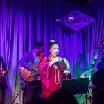 Cenario Recebe Raara Contando Billie Holliday 0304