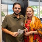 Degustação Exclusiva Do Camarão Orgânico Da Costa Negra 0352