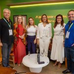 Degustação Exclusiva Do Camarão Orgânico Da Costa Negra 0358