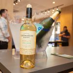 Degustação Exclusiva Do Camarão Orgânico Da Costa Negra 0438