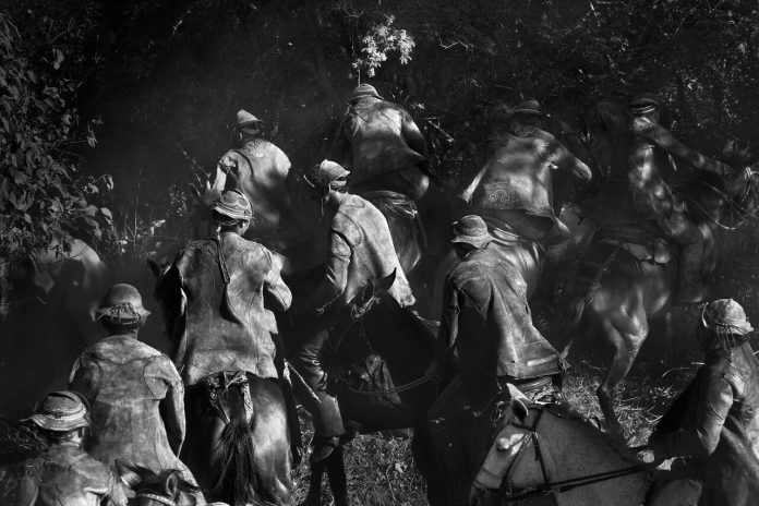 0711tr1301_5c_Easy Resize.com (1)