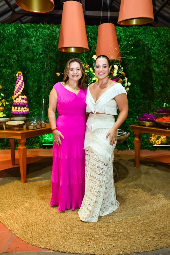 Lia E Ana Paula Freire(1)