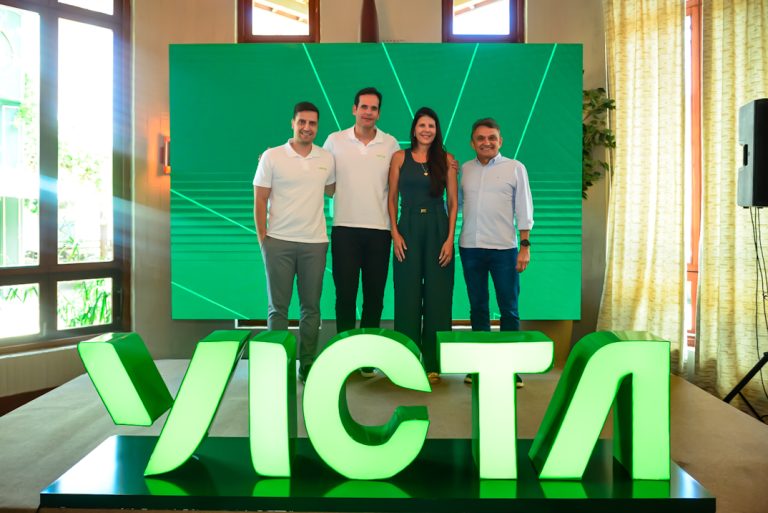 Luz Cruz, João E Juliana Fiúza E Reginaldo Parente(1)