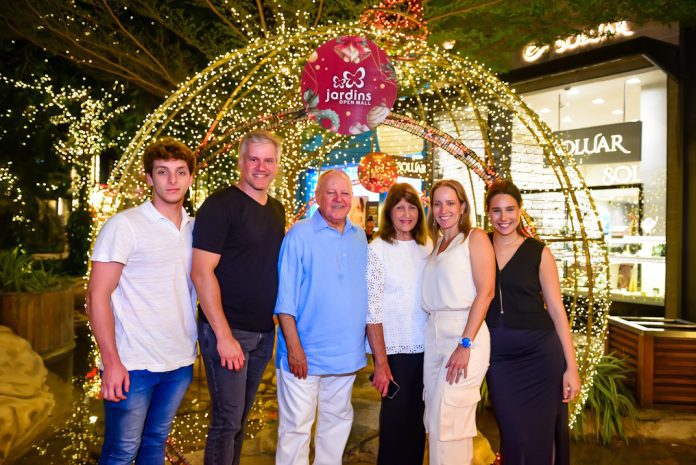 Nicolas E Igor Martins, Crica Bezerra De Menezes, Vânia E Sabine Martins E Sara Bezerra_(1)