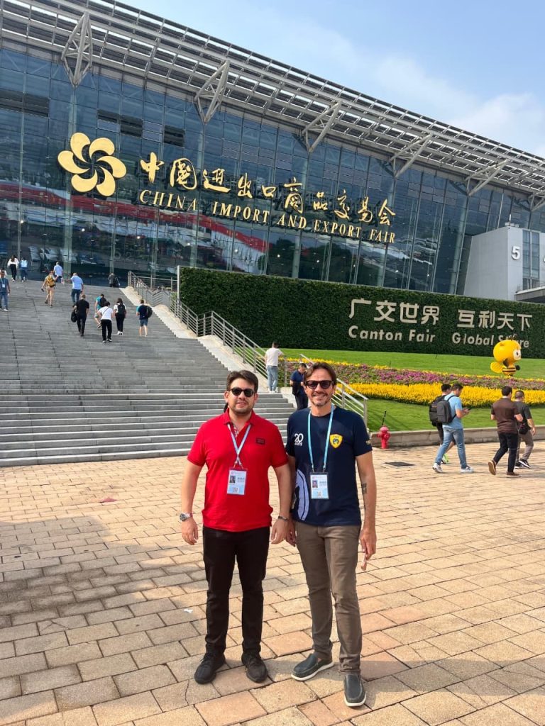 Victor Maia E Áthila Mendes