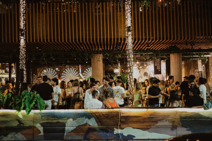 MLK_groove 25_Easy Resize.com