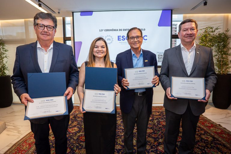 FIEC Entrega Selo ESG Às Empresas Companhia Docas Do Ceará, TECER Terminais Portuários E Linhas & Cores E Recertifica BSPAR Incorporações 1345