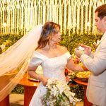 Isabelle Costa E Cavalcante Neto Celebram O Matrimônio à Beira Mar