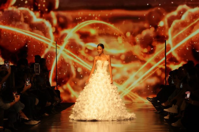 1003tr1301_5c_Easy Resize.com