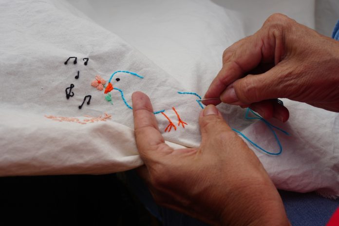 1103tr1301_5c_Easy Resize.com