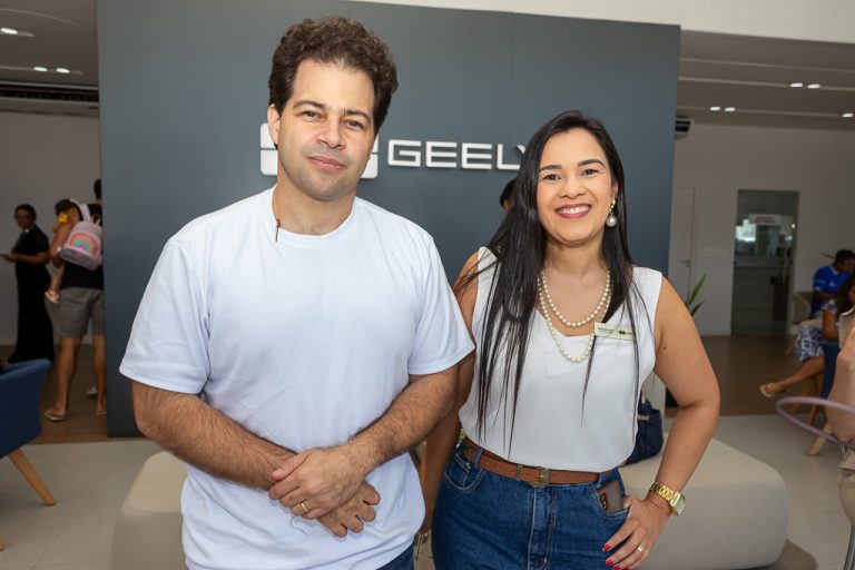 Adriano Ventura E Renata Botelho