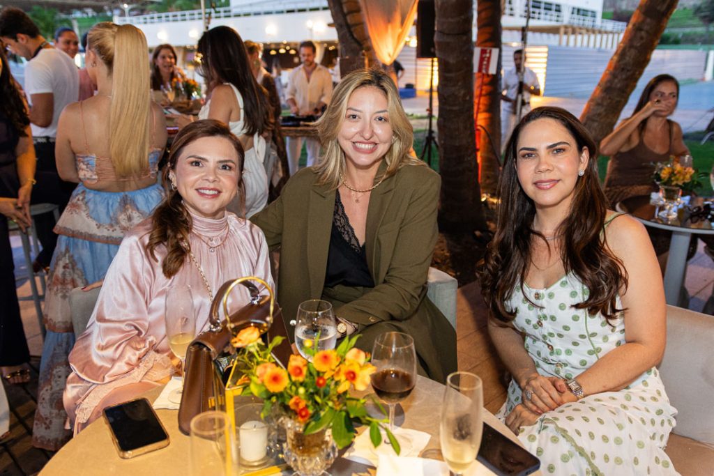 Gina Batista, Ana Virgínia E Ivana Lucena