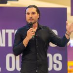 Lançamento Livro Enquanto Uns Falam Outros Escalam Artur Frota 9570