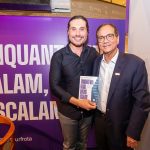 Lançamento Livro Enquanto Uns Falam Outros Escalam Artur Frota 9636