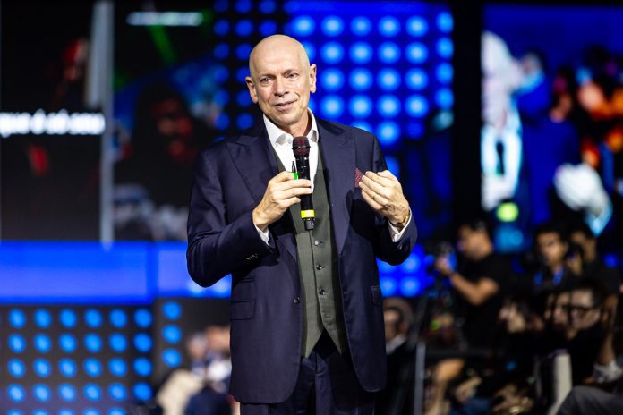 Leandro Karnal Na Feira Da Industria Dia 2 9454 TapisRouge Site 3