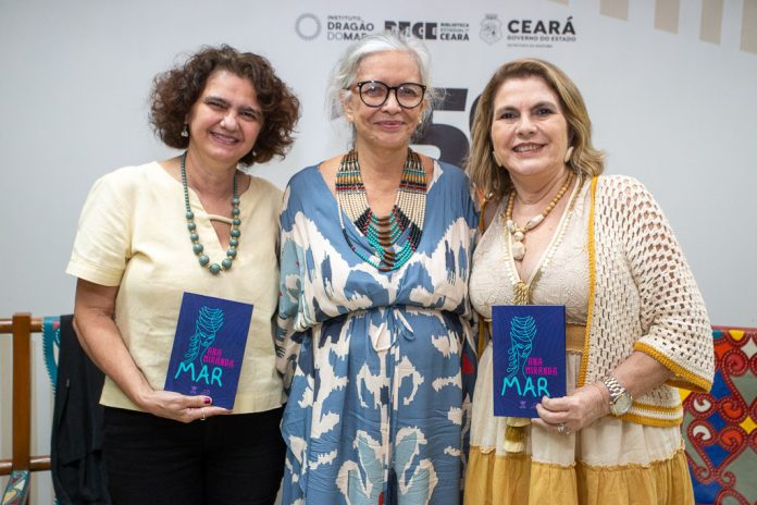 Ana Miranda Lança O Livro Mar 5045