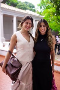 Natália Benevides E Manoella Linhares