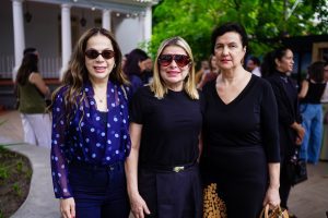 Roberta Filomeno, Cris Cavalcante E Teresa Ari