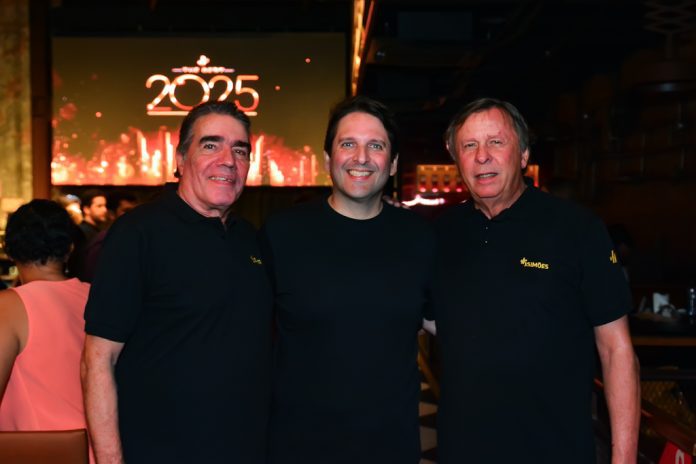 Roberto Costa, Daniel Simões E José Simões Filho