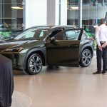 Lexus Apresenta O Modelo RZ500e 100% Elétrico  6353