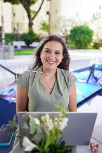 Rebecca Alonso(1)