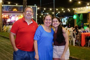 Henrique, Emiliana E Maria Júlia Almeida