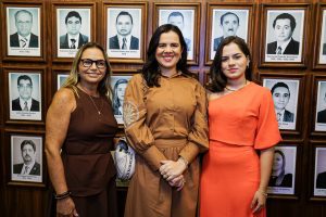 Liana Cordeiro, Nayana E Monalisa Gondim